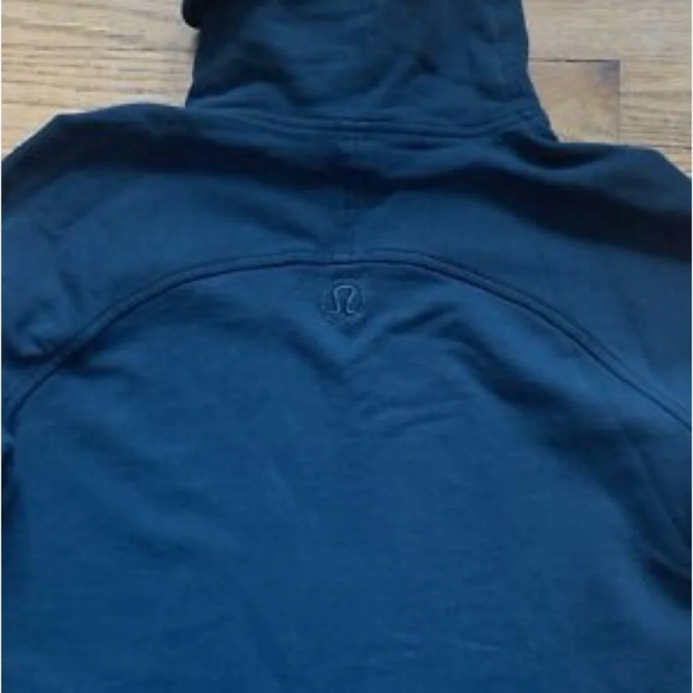Lululemon Athletica Deep Blue Turtleneck Sweater